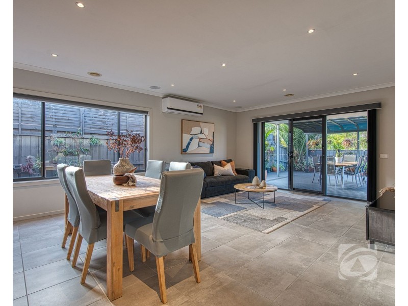 50 Heybridge Street, Clyde VIC 3978