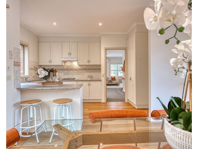 6 Exell Mews, Berwick VIC 3806