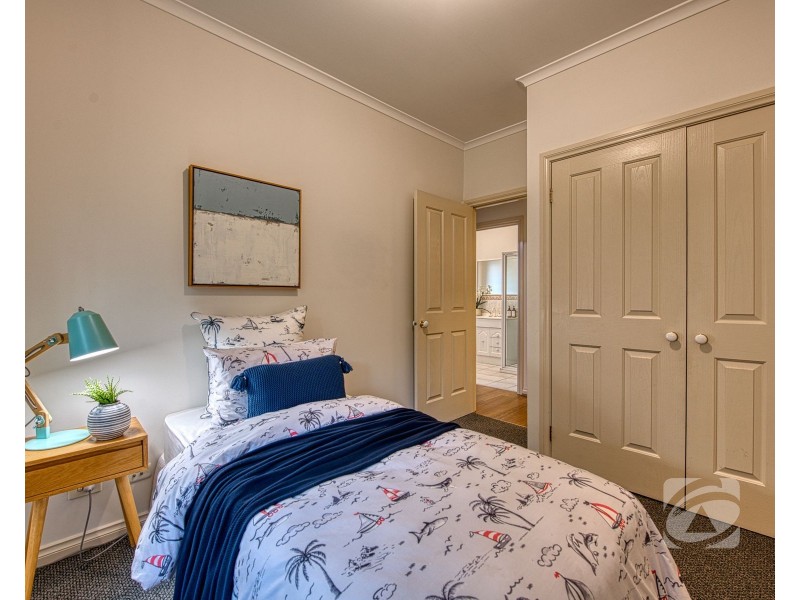 6 Exell Mews, Berwick VIC 3806