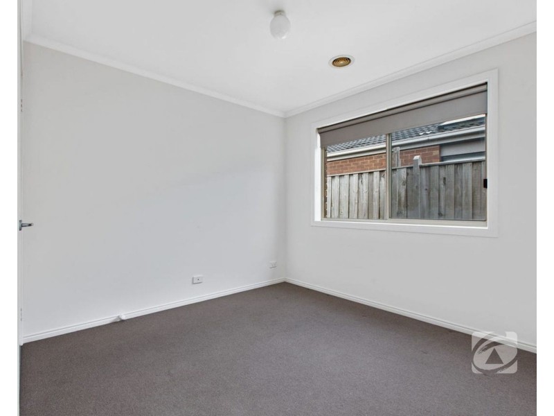 92 Ridgemont Drive, Berwick VIC 3806