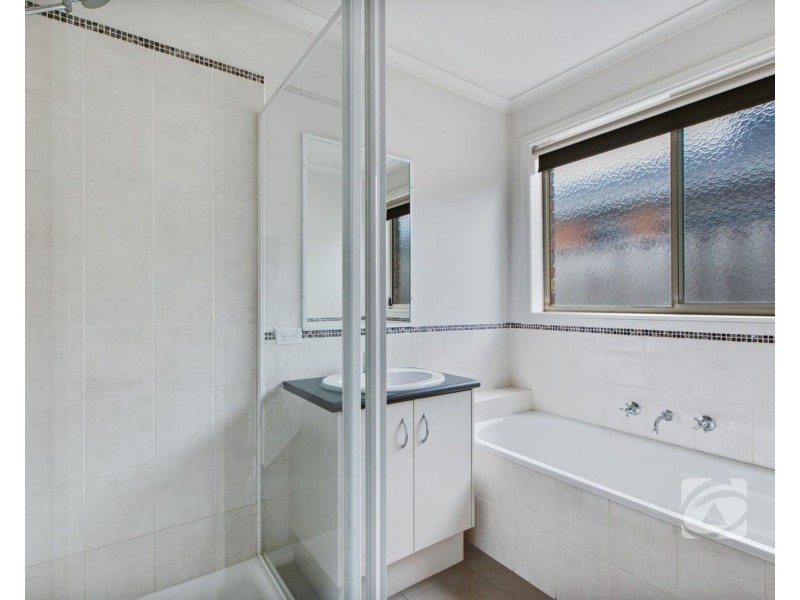92 Ridgemont Drive, Berwick VIC 3806