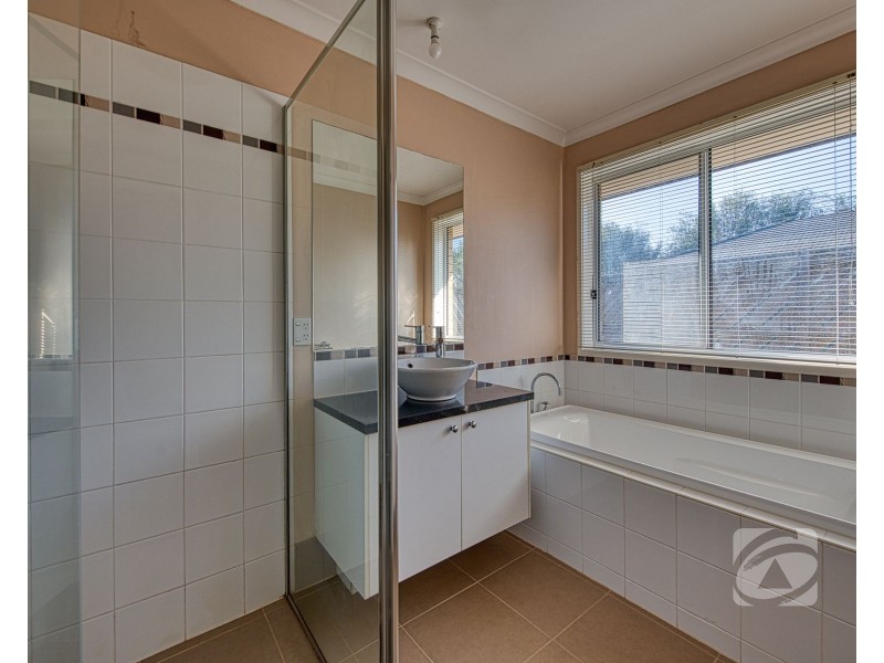 74 Golf Links Road, Berwick VIC 3806