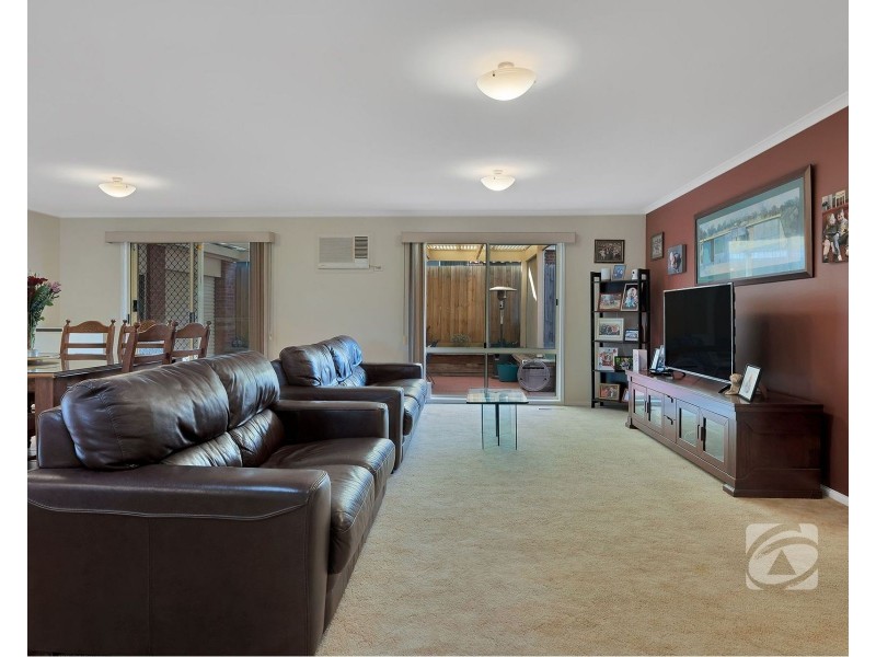 4 Garden Court, Berwick VIC 3806