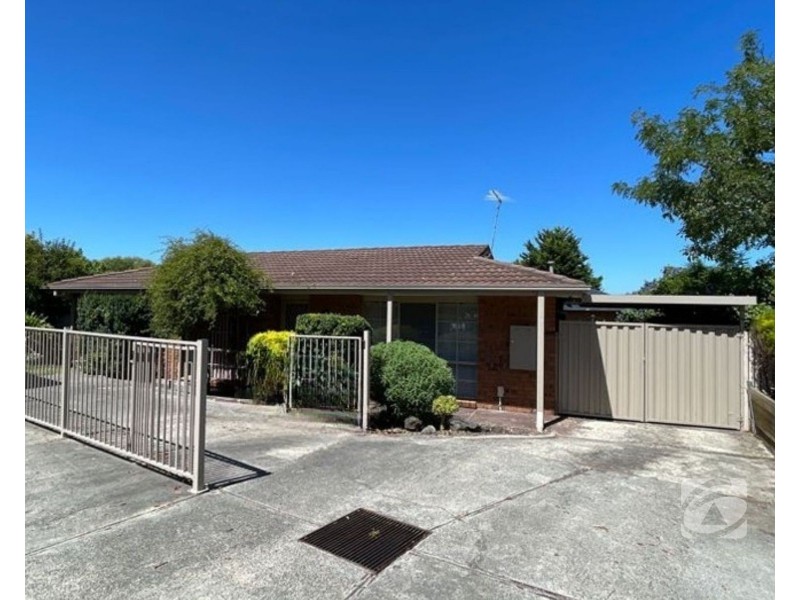 2/57 Amber Crescent, Narre Warren VIC 3805