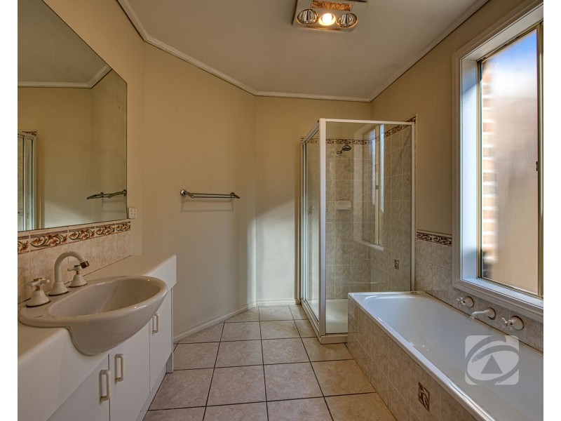 29 John Fisher Drive, Berwick VIC 3806