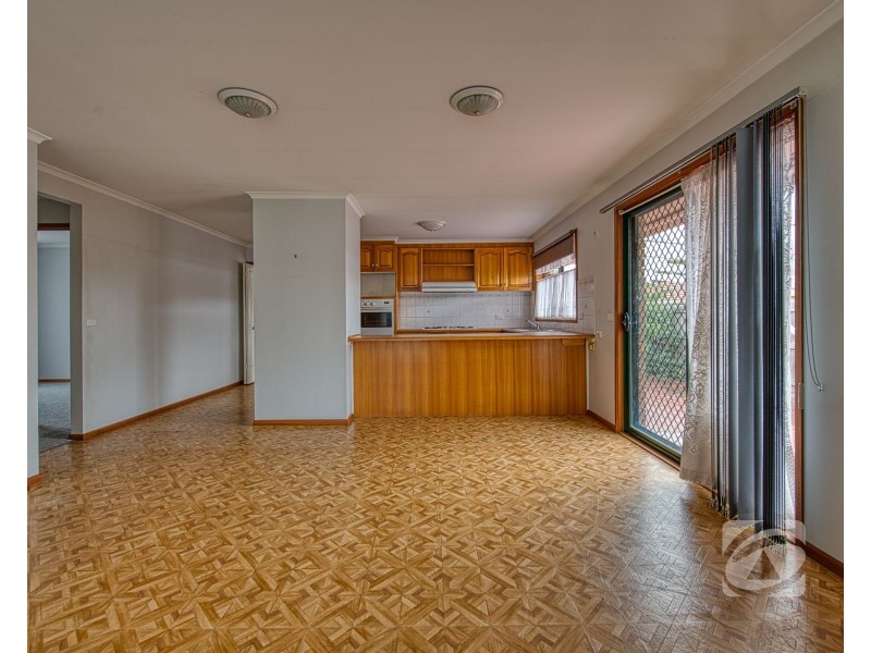 9 Waverley Park Drive, Cranbourne North VIC 3977