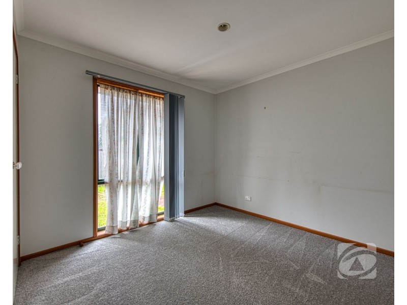 9 Waverley Park Drive, Cranbourne North VIC 3977