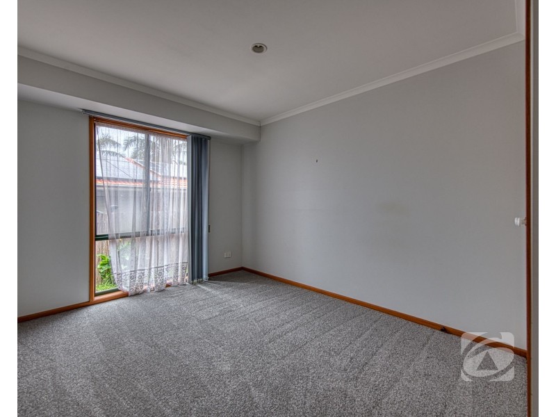 9 Waverley Park Drive, Cranbourne North VIC 3977