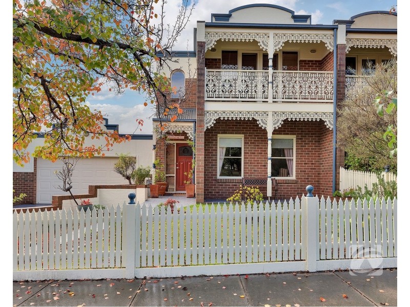 8 Reid Mews, Berwick VIC 3806