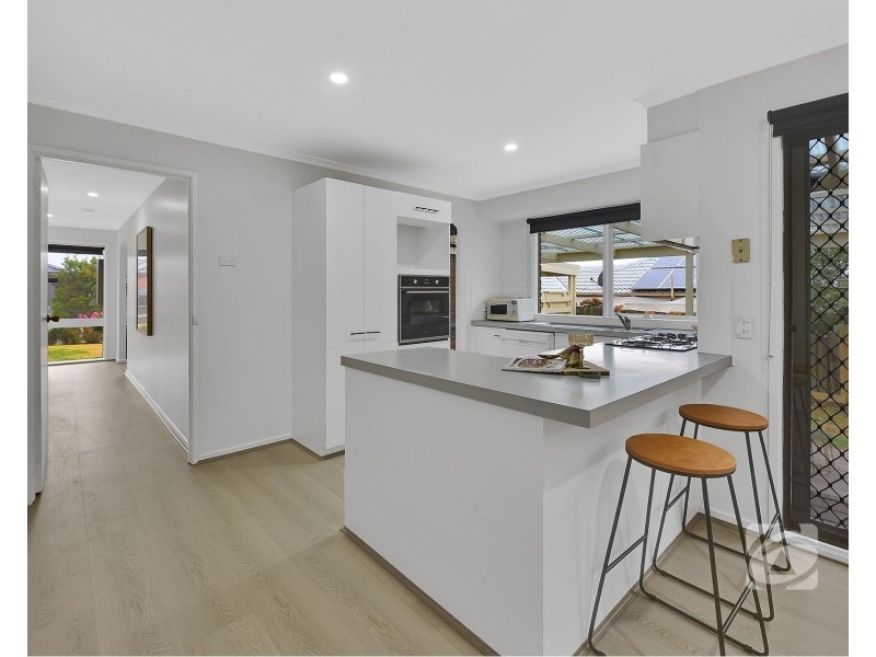 23 Michelle Drive, Hampton Park VIC 3976