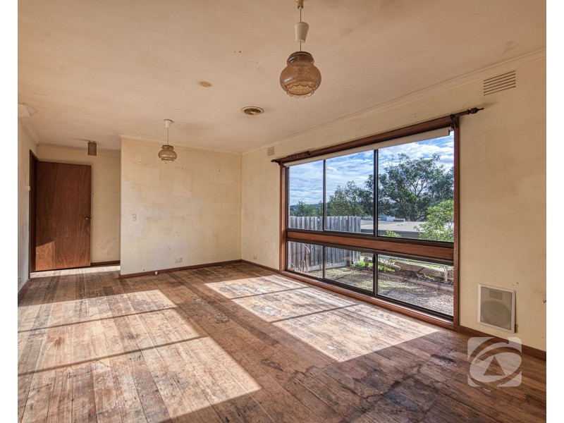 18 Oban Close, Endeavour Hills VIC 3802