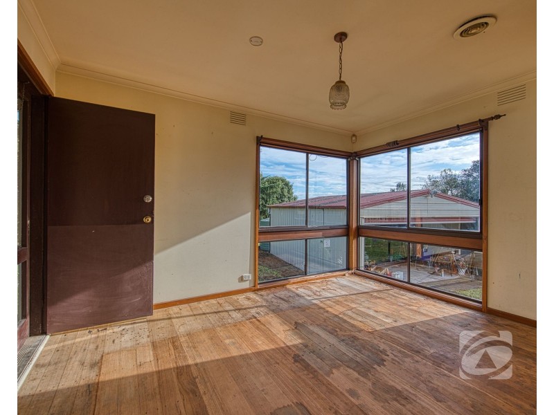 18 Oban Close, Endeavour Hills VIC 3802