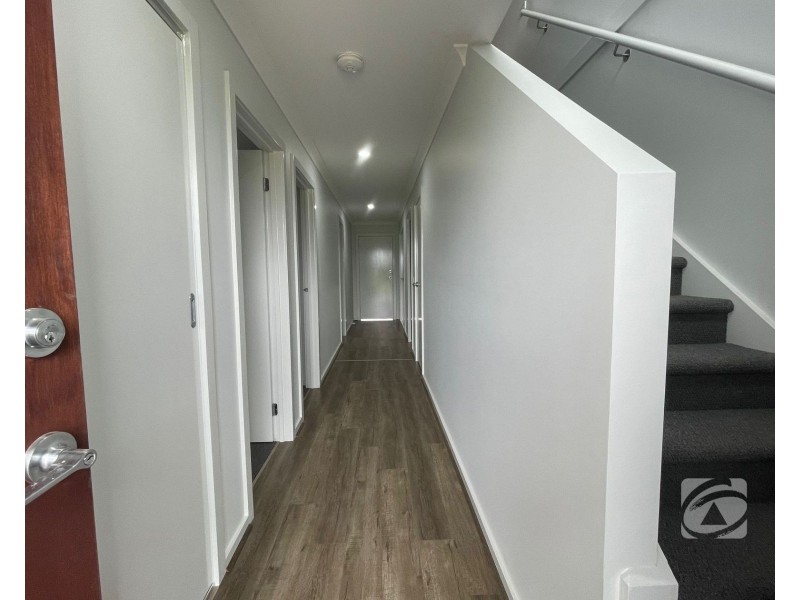 15 Guell Lane, Clyde North VIC 3978