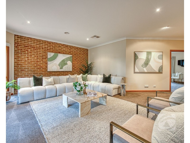 4 Arnott Place, Narre Warren North VIC 3804