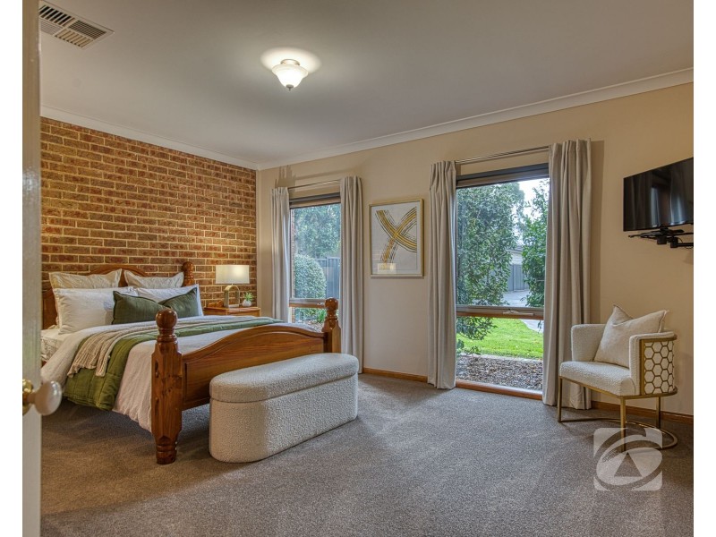 4 Arnott Place, Narre Warren North VIC 3804