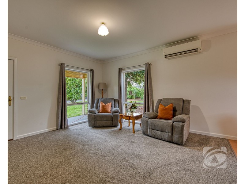 4 Arnott Place, Narre Warren North VIC 3804