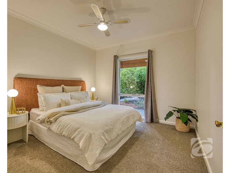 4 Arnott Place, Narre Warren North VIC 3804