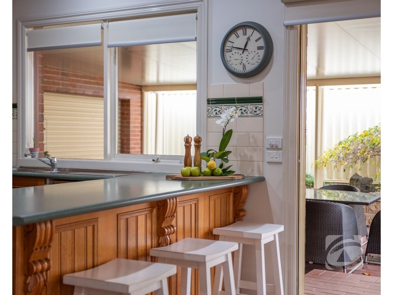 15 Edrington Park Drive, Berwick VIC 3806