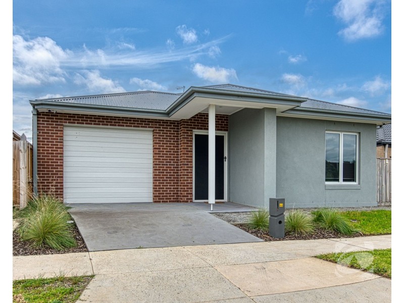 44 Charming Loop, Officer VIC 3809