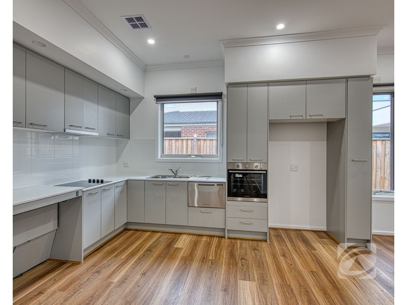 44 Charming Loop, Officer VIC 3809