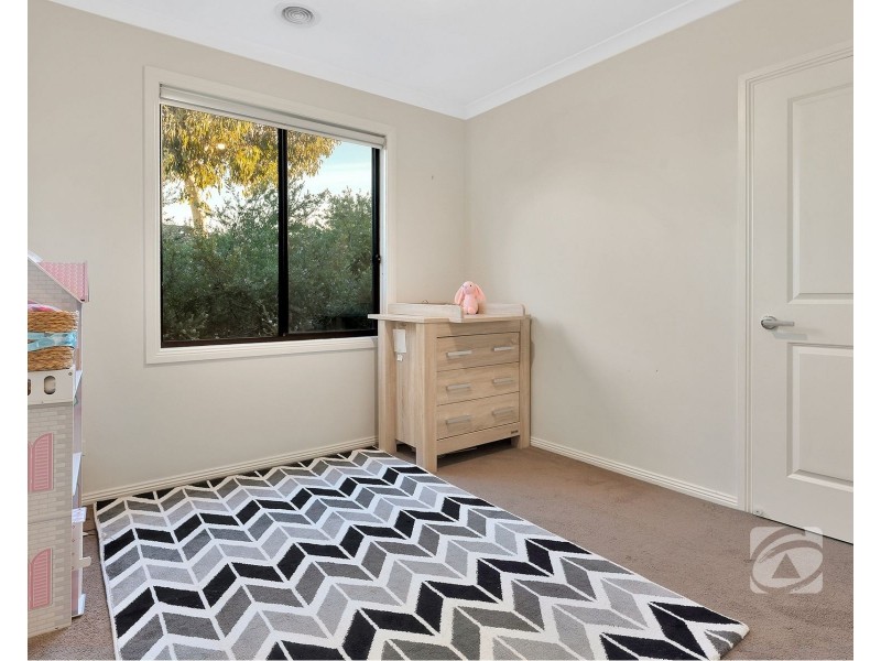3 Tilia Drive, Cranbourne North VIC 3977