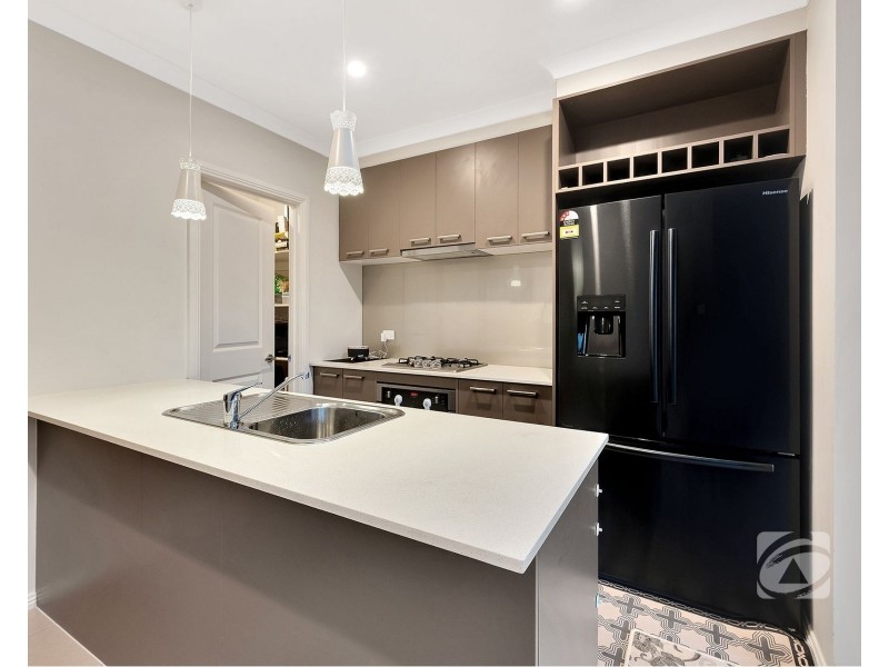 3 Tilia Drive, Cranbourne North VIC 3977