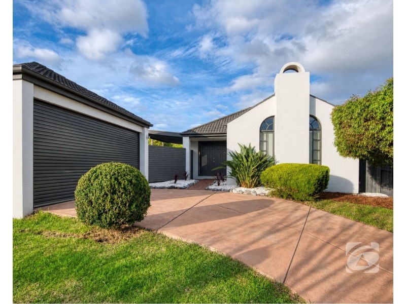 24 Chirnside Road, Berwick VIC 3806