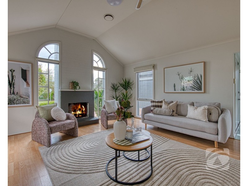 24 Chirnside Road, Berwick VIC 3806