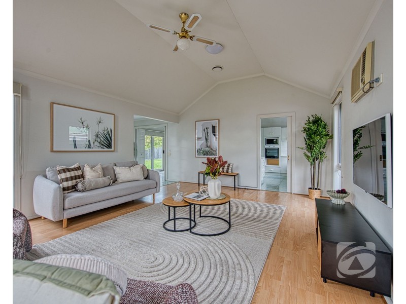 24 Chirnside Road, Berwick VIC 3806