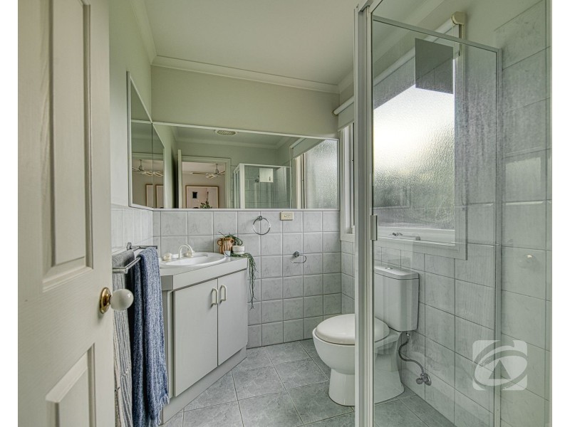 24 Chirnside Road, Berwick VIC 3806