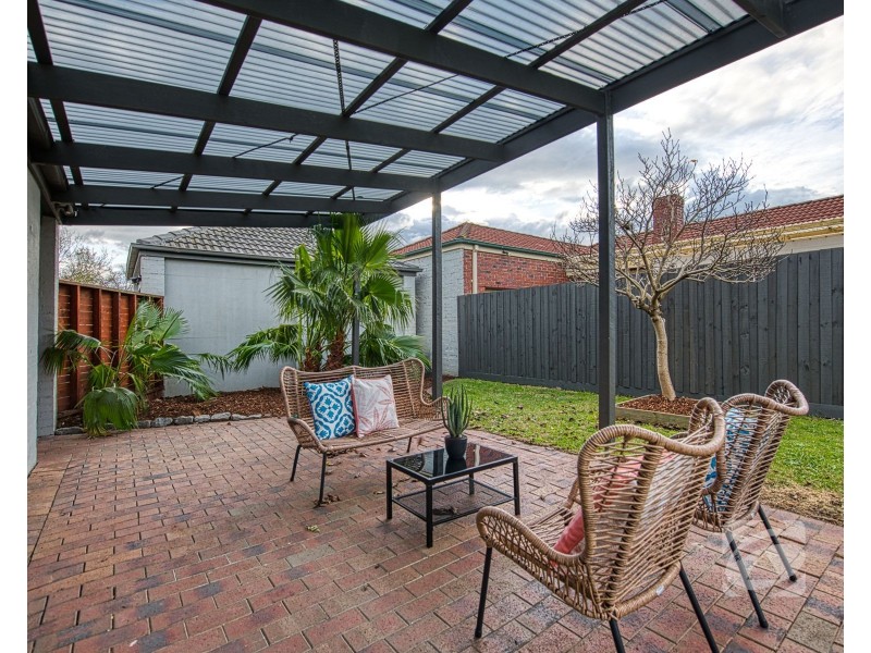 24 Chirnside Road, Berwick VIC 3806