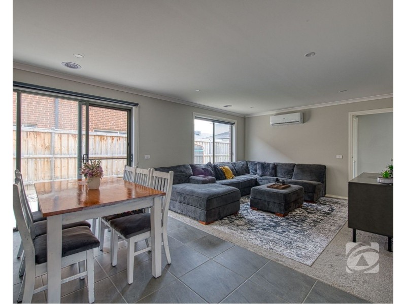 31 Koba Way, Officer VIC 3809