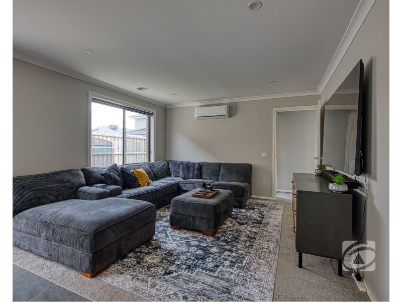 31 Koba Way, Officer VIC 3809