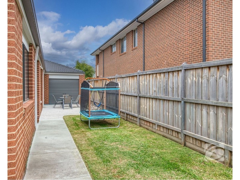 31 Koba Way, Officer VIC 3809