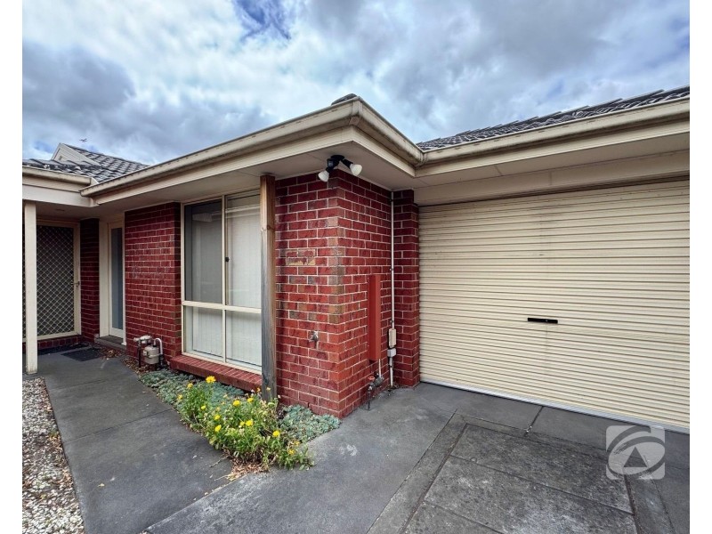 4/14 Clement Street, Dandenong VIC 3175