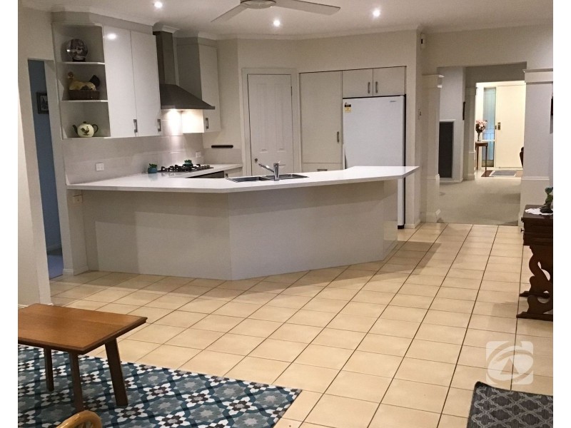 18 Shannon Way, Berwick VIC 3806