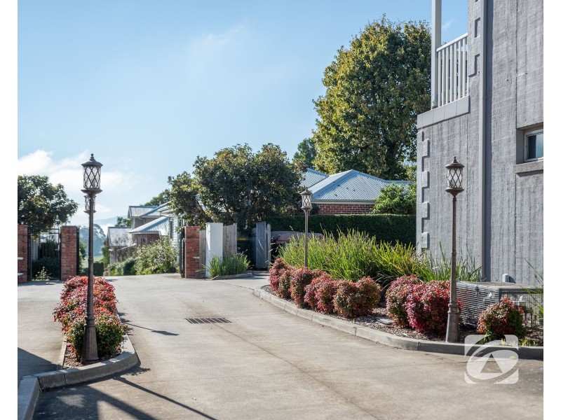 5 Eloura Place, Gembrook VIC 3783