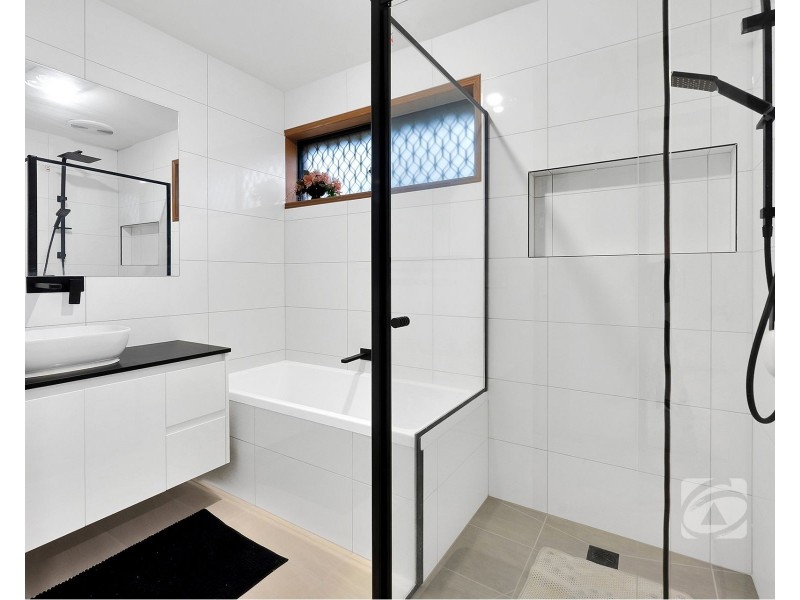 169 Fleetwood Drive, Narre Warren VIC 3805