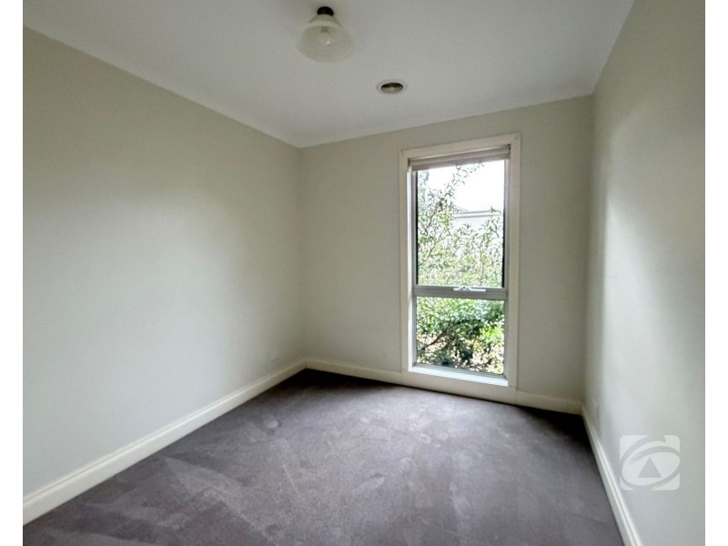 1/6 Elgin Street, Berwick VIC 3806