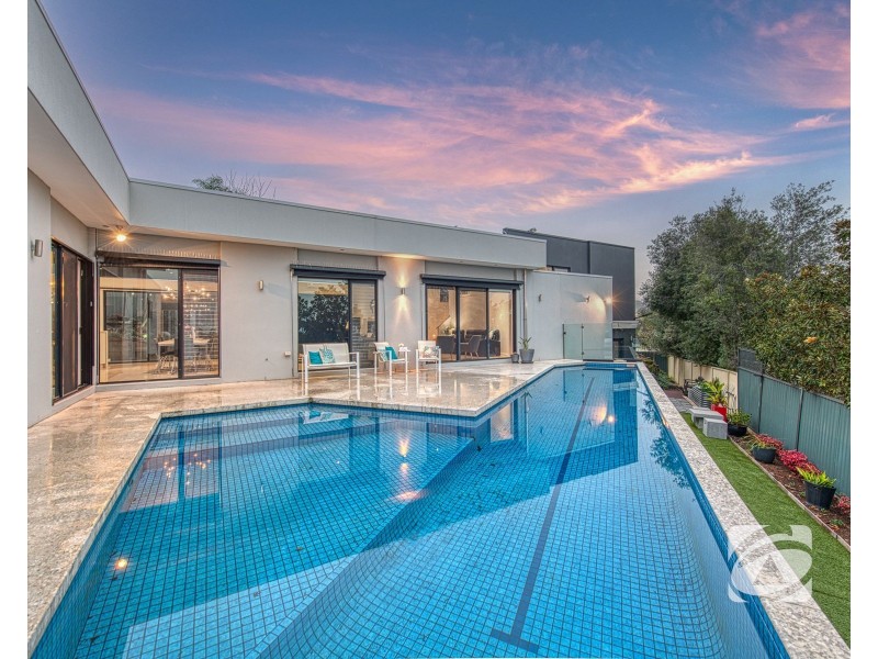 7 Rennat Court, Berwick VIC 3806