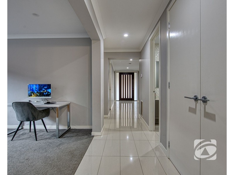 15 Maggiore Crescent, Pakenham VIC 3810