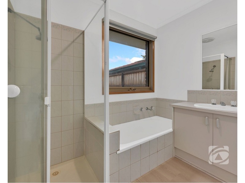 30 Norfolk Drive, Narre Warren VIC 3805