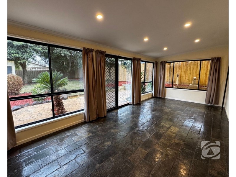 17 Kent Road, Narre Warren VIC 3805