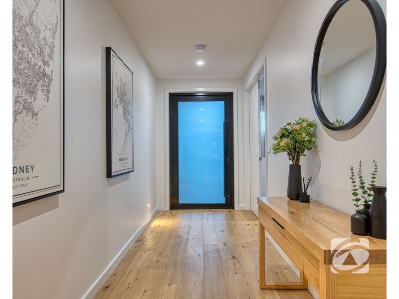 24 Oakrind Rise, Officer VIC 3809