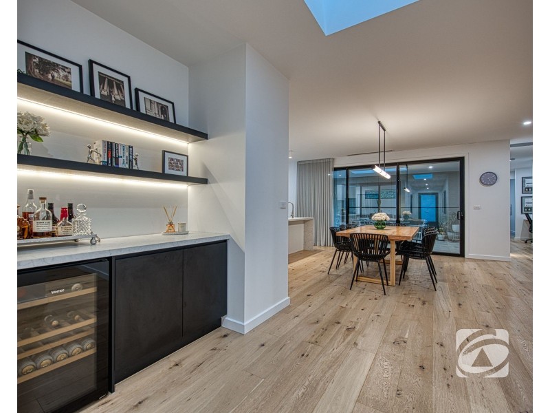 24 Oakrind Rise, Officer VIC 3809