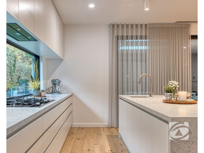 24 Oakrind Rise, Officer VIC 3809
