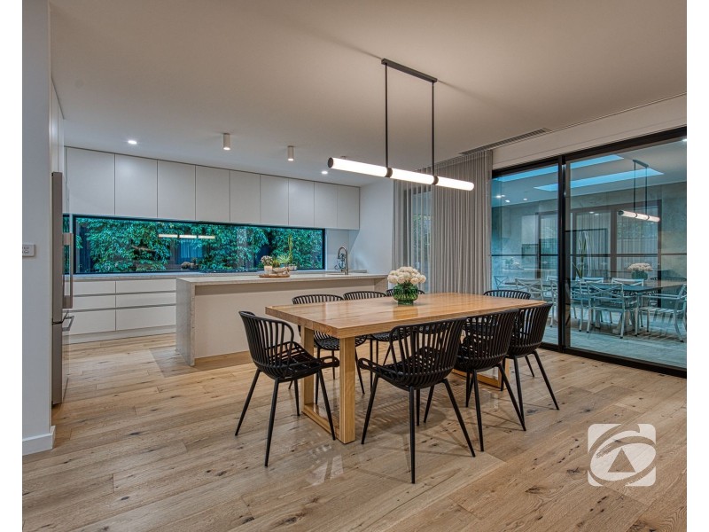24 Oakrind Rise, Officer VIC 3809