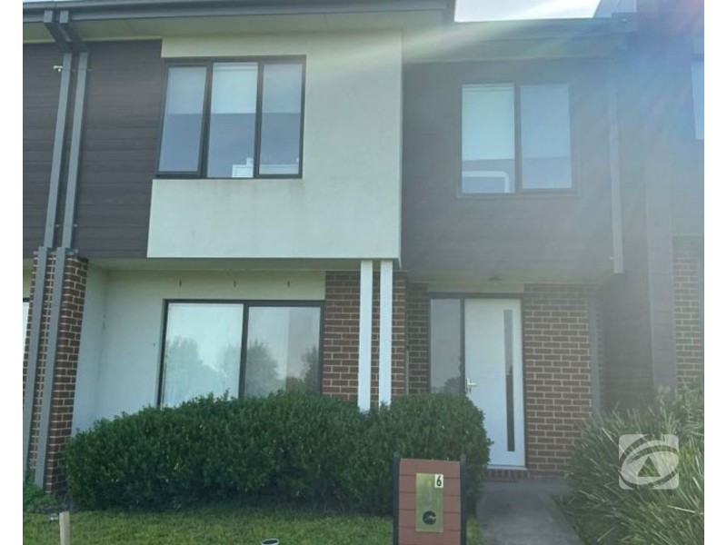 6 Todd Lane, Pakenham VIC 3810