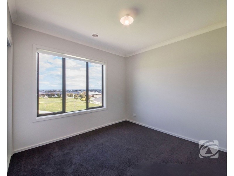 6 Todd Lane, Pakenham VIC 3810
