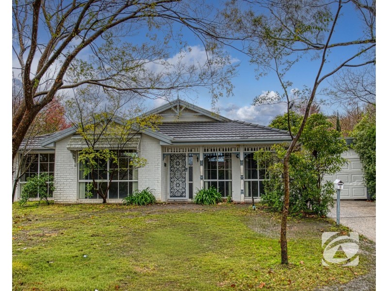 2 Bangalay Place, Berwick VIC 3806